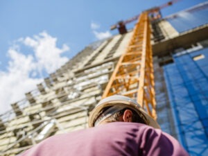 Leia mais sobre o artigo Construção civil tem melhor desempenho em julho de 2021