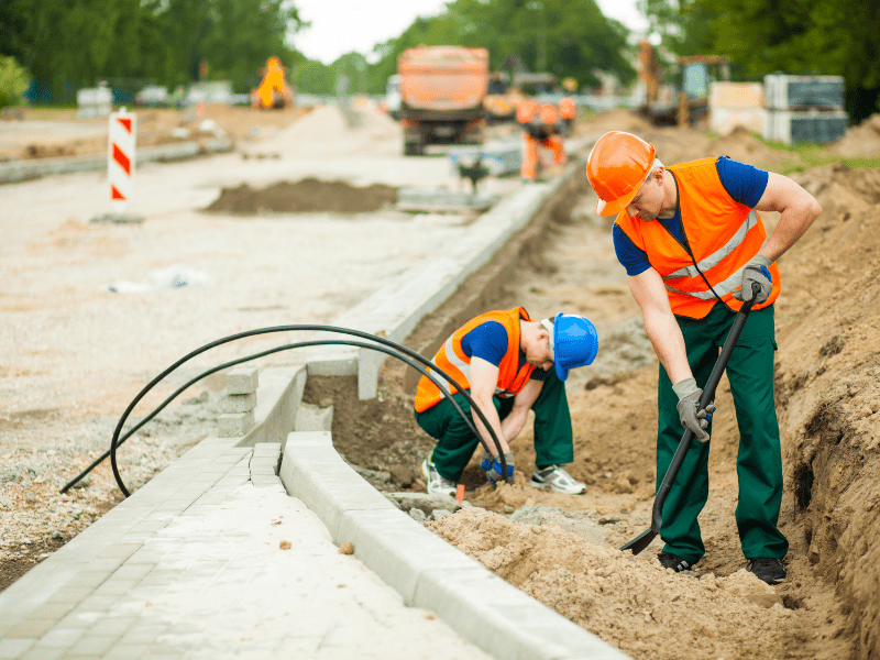 Leia mais sobre o artigo Setor da construção gera mais de 180 mil novos empregos no 1º semestre de 2024