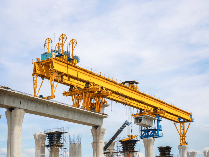 Leia mais sobre o artigo Construção Civil mantém crescimento em 2025, mas incertezas econômicas abalam confiança do setor