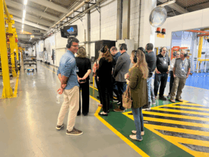 Leia mais sobre o artigo ALEC e MWM promovem visita à fábrica em São Paulo e reúnem mais de 40 locadores