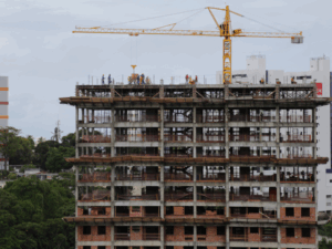 Leia mais sobre o artigo PIB da construção civil cai pelo segundo trimestre consecutivo