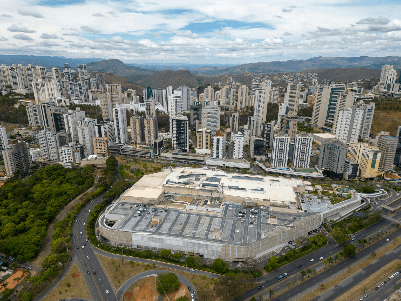 Leia mais sobre o artigo Com juros altos, CBIC reduz projeção de avanço da construção para 1,3% em 2025