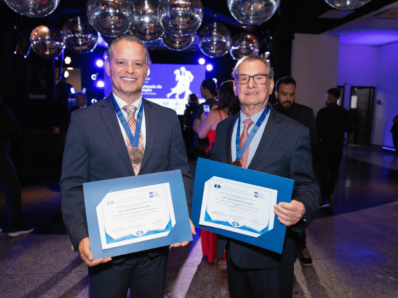 Leia mais sobre o artigo Fundador e executivo do Grupo Orguel recebem homenagem do Conselho Regional de Administração