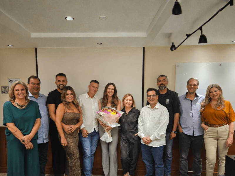 Leia mais sobre o artigo Mônica Zambolini é eleita a primeira presidente mulher da ALEC para o biênio 2026/2027