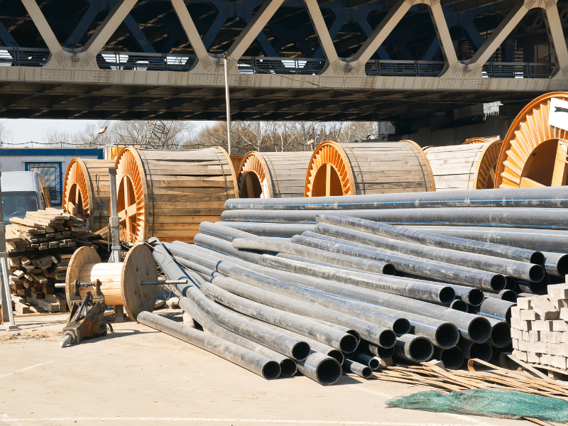 Leia mais sobre o artigo Indústria de materiais de construção amplia produção, mas mantém cautela nos investimentos