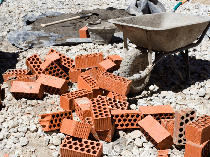 Leia mais sobre o artigo Abramat reduz projeção da indústria de materiais de construção
